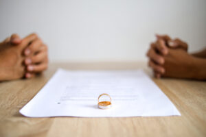 Diferencias entre separación y divorcio en España: ¿Qué opción te conviene más?